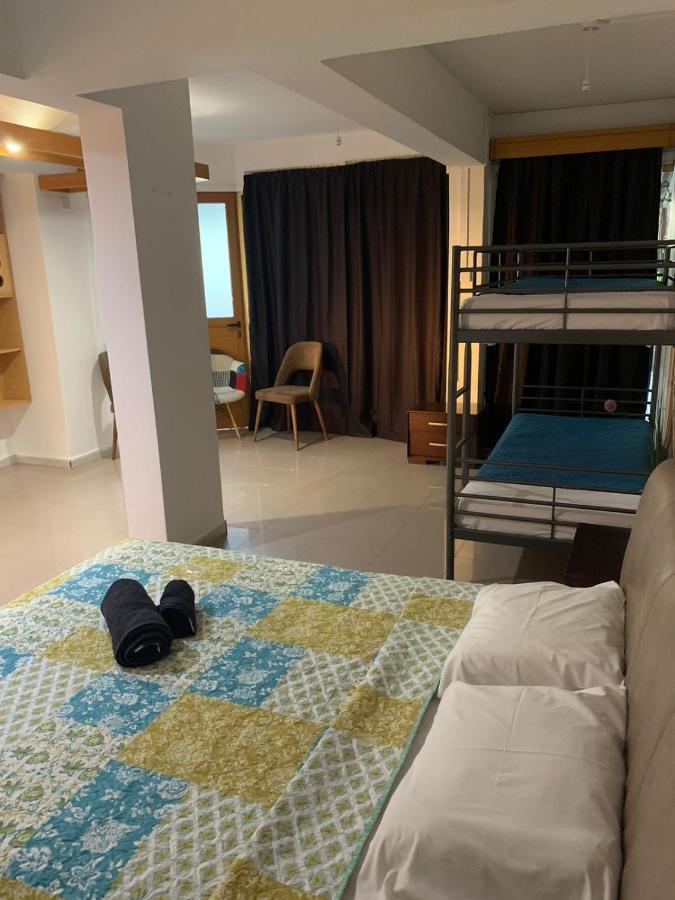 Ground Floor Apartment With Big Balcony Larnaca Bagian luar foto